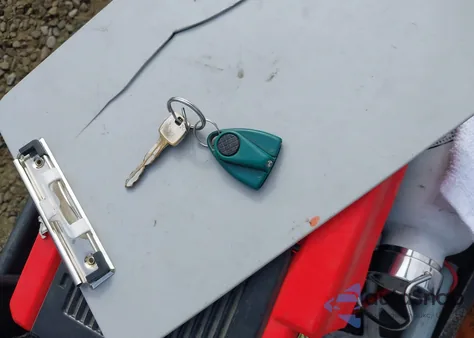 1992 Ford Aerostar z USA, uszkodzony, nr VIN 1FMDA11U6NZB38582